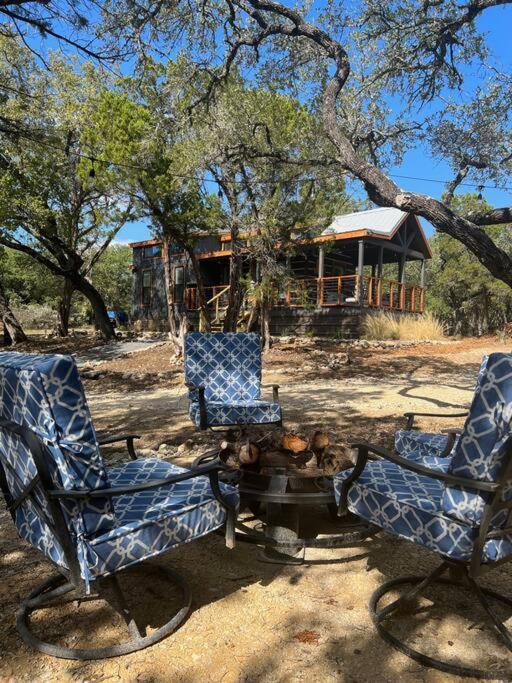 Fox Hollow - Tiny Home With Cypress Creek Access, Park Like Setting วิมเบอร์ลีย์ ภายนอก รูปภาพ